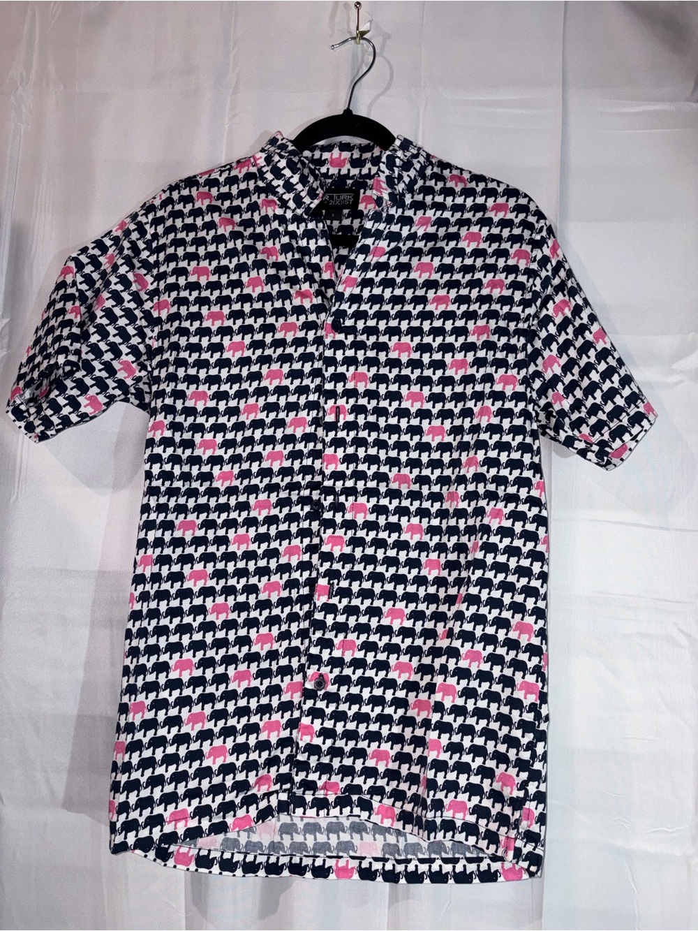 Casual Short-Sleeve Button-Down Shirt - Pink & Navy Elephant Print